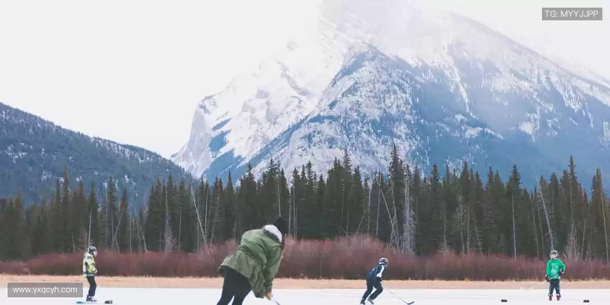 实时直击，弹幕狂欢！💻🎉 体育直播，就要和千万人一起尖叫！